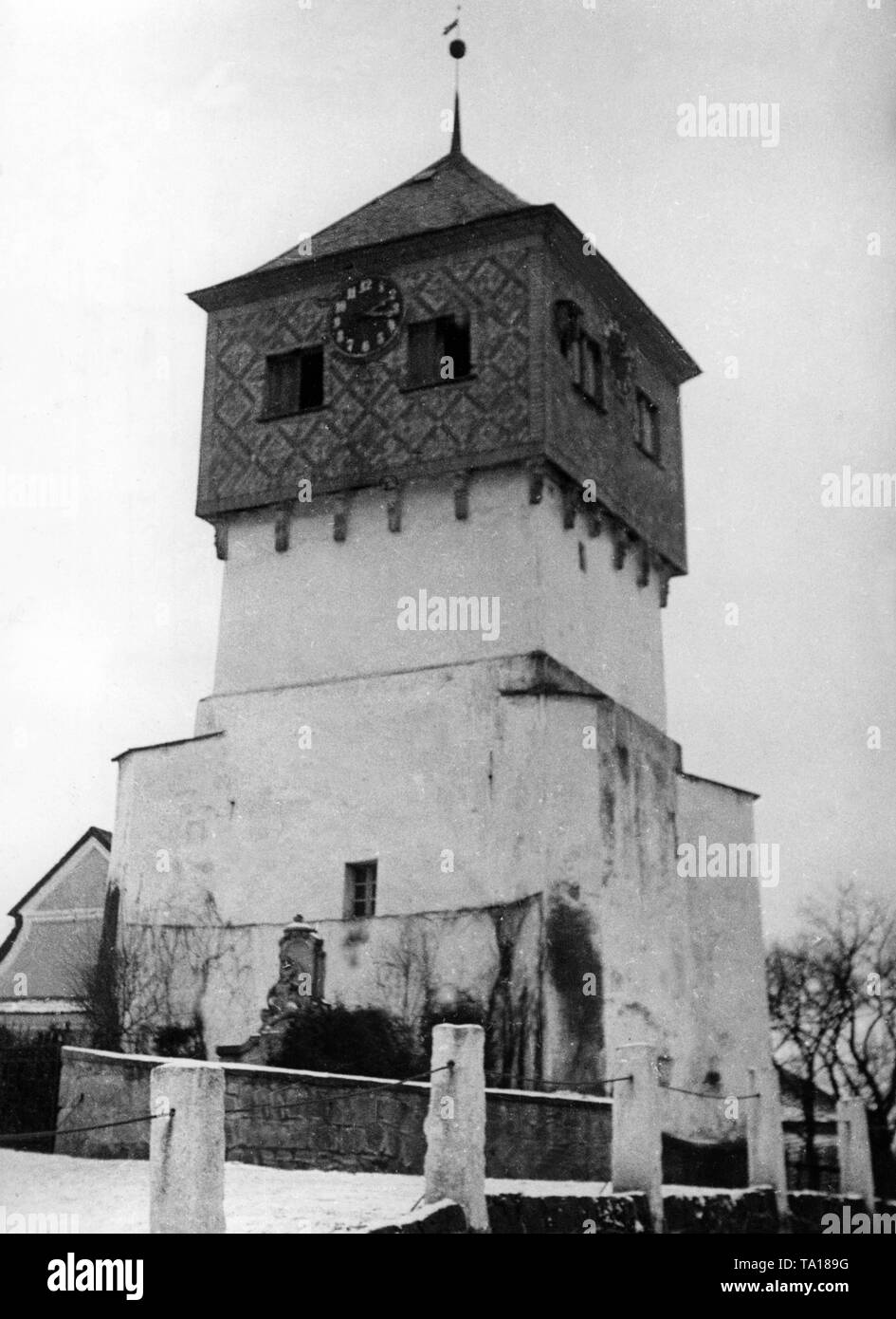 Die Knochen von 20.000 Soldaten, die im Dreißigjährigen Krieg liegen starb im Schädel Kapelle von czermna Tscherbenei, heute im Riesengebirge. Stockfoto