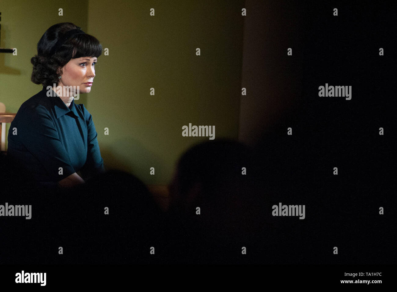 Tambow, Tambow, Russland. 21 Mai, 2019. Russische Schauspielerin Nonna Grishaeva während einer Aufführung im tambow Jugendtheater Credit: Demian Stringer/ZUMA Draht/Alamy leben Nachrichten Stockfoto