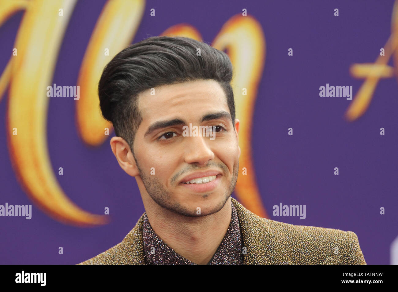 Los Angeles, USA. 21 Mai, 2019. Mena Massoud bei der Weltpremiere von Disneys "Aladdin" am El Capitan Theatre, Hollywood, CA, 21. Mai 2019 statt. Foto: Joseph Martinez/PictureLux Credit: PictureLux/Hollywood Archiv/Alamy leben Nachrichten Stockfoto