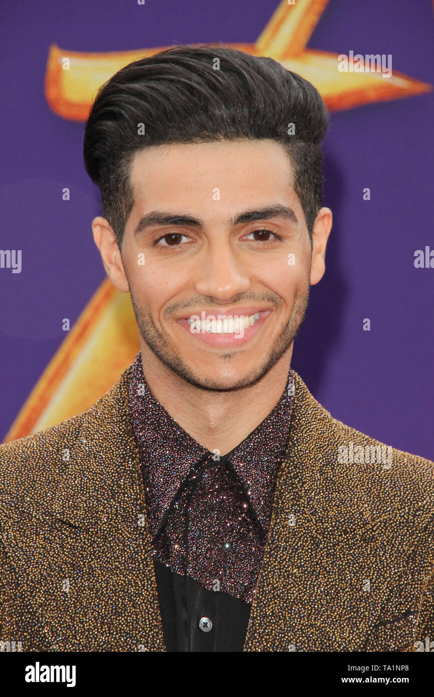 Los Angeles, USA. 21 Mai, 2019. Mena Massoud bei der Weltpremiere von Disneys "Aladdin" am El Capitan Theatre, Hollywood, CA, 21. Mai 2019 statt. Foto: Joseph Martinez/PictureLux Credit: PictureLux/Hollywood Archiv/Alamy leben Nachrichten Stockfoto
