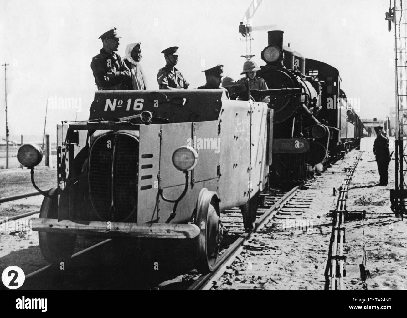 Ein gepanzertes Fahrzeug der Britischen Armee verwendet, um die Züge, die oft während der Arabischen Revolte angegriffen wurden, zu sichern. Stockfoto