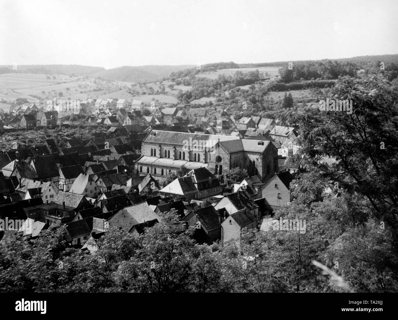 Otterberg im Landkreis Kaiserslautern mit der spät-romanische und frühgotische Klosterkirche, die ehemalige Zisterzienserabtei Kirche ist die größte sakrale Gebäude nach der Dom zu Speyer und die größte und am besten erhaltene Kloster Kirche in der Pfalz. Als Kirche, es wird parallel von evangelischen und katholischen Christen verwendet. Stockfoto