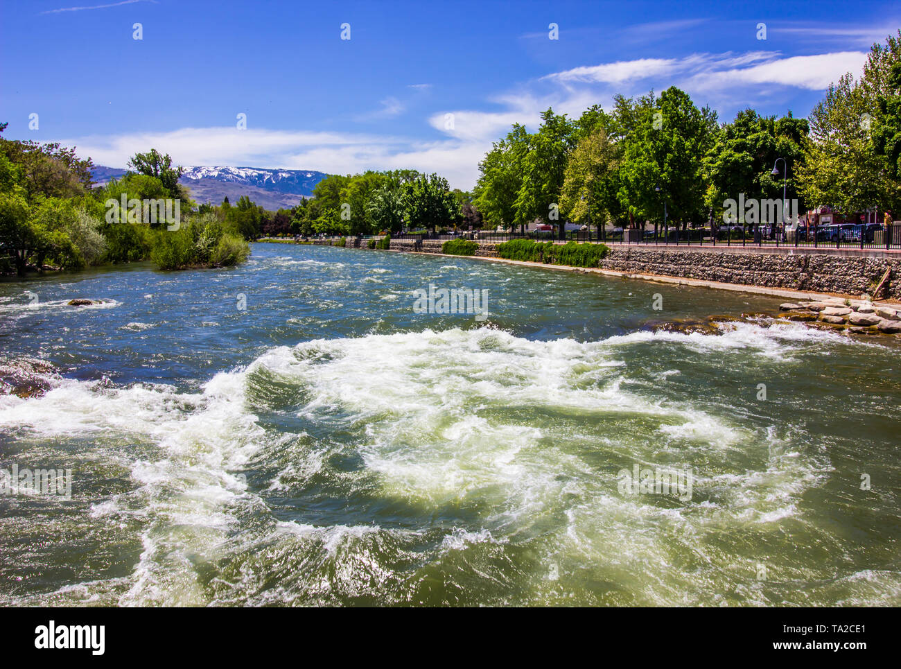 Rauschenden Wasser von Truckee River in Reno, Nevada Stockfoto