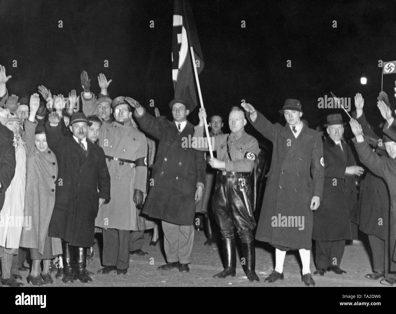 Feier der Nationalsozialisten in Wien anlässlich der Annexion des Landes an das Deutsche Reich. Stockfoto