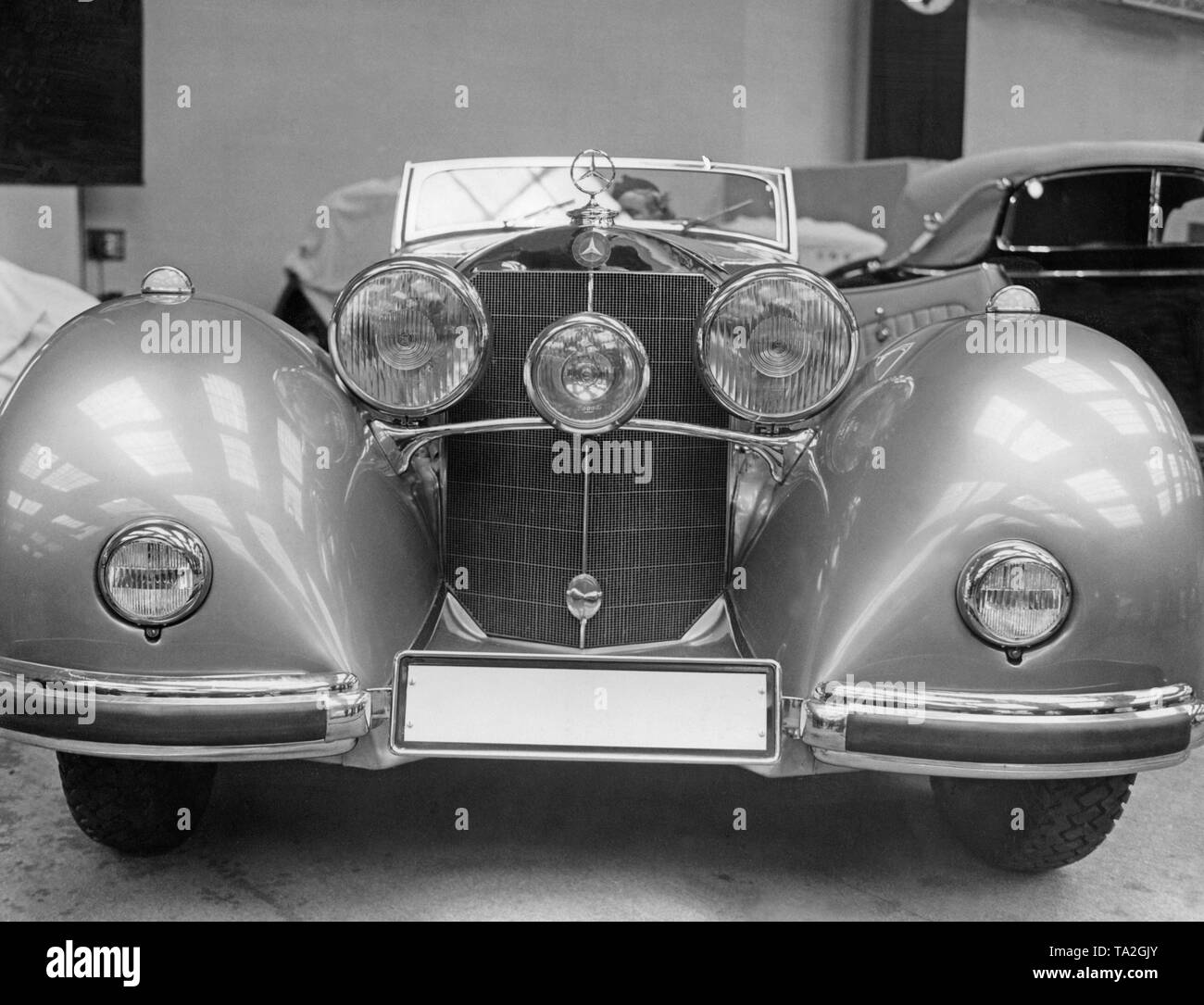 Ein Mercedes 500 (W29) mit schlanken Körper an einem Motor Show 1937. Stockfoto