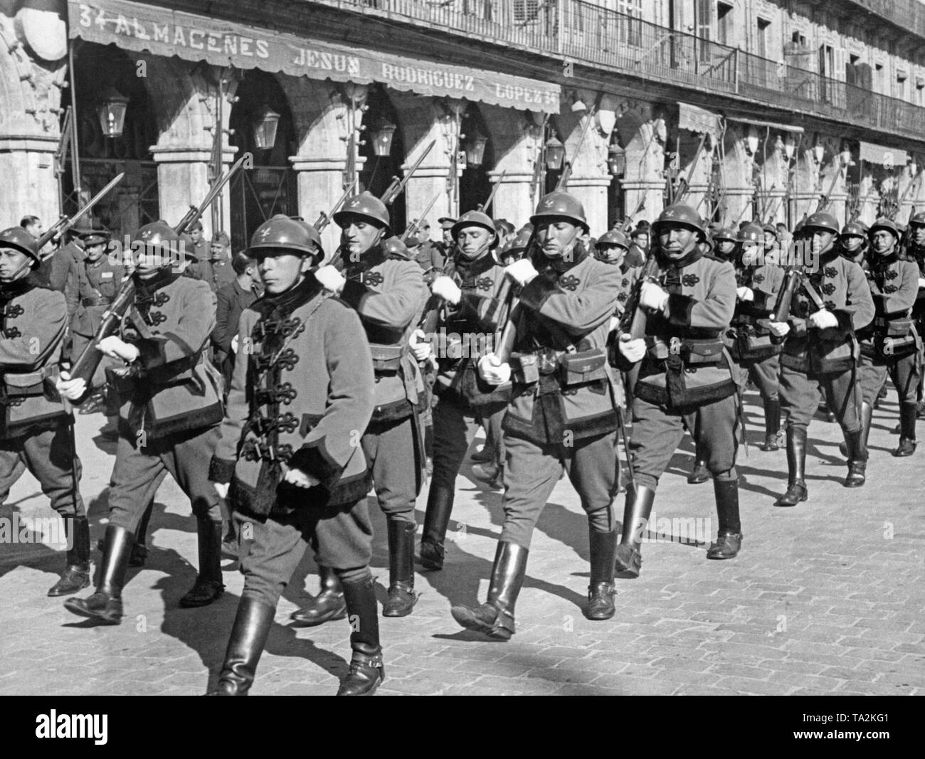 Foto von einem Wächter Truppe Einheit des spanischen Nationalen