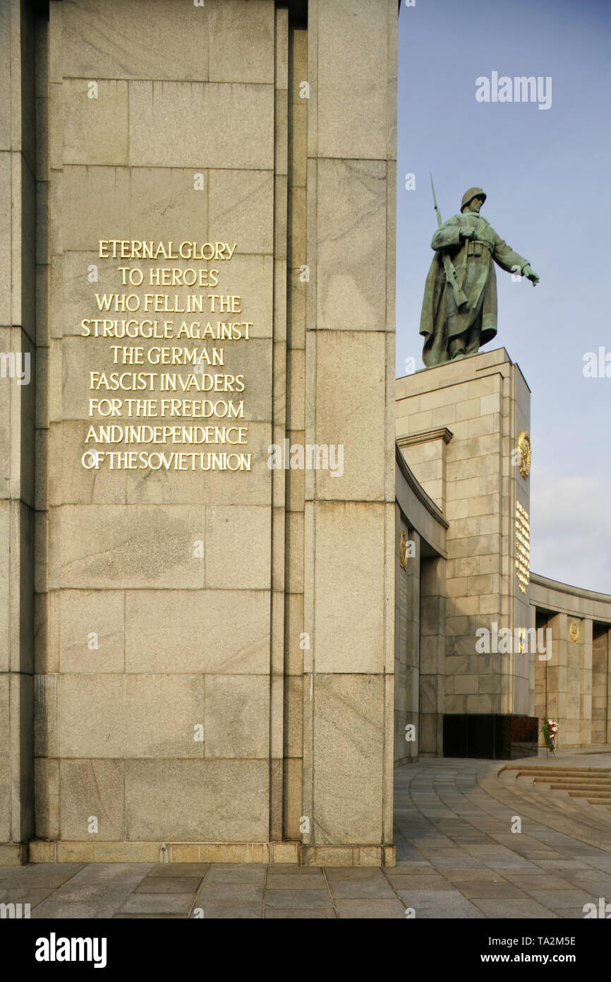 Tote soldaten 1941 1945 2 weltkrieg -Fotos und -Bildmaterial in hoher ...