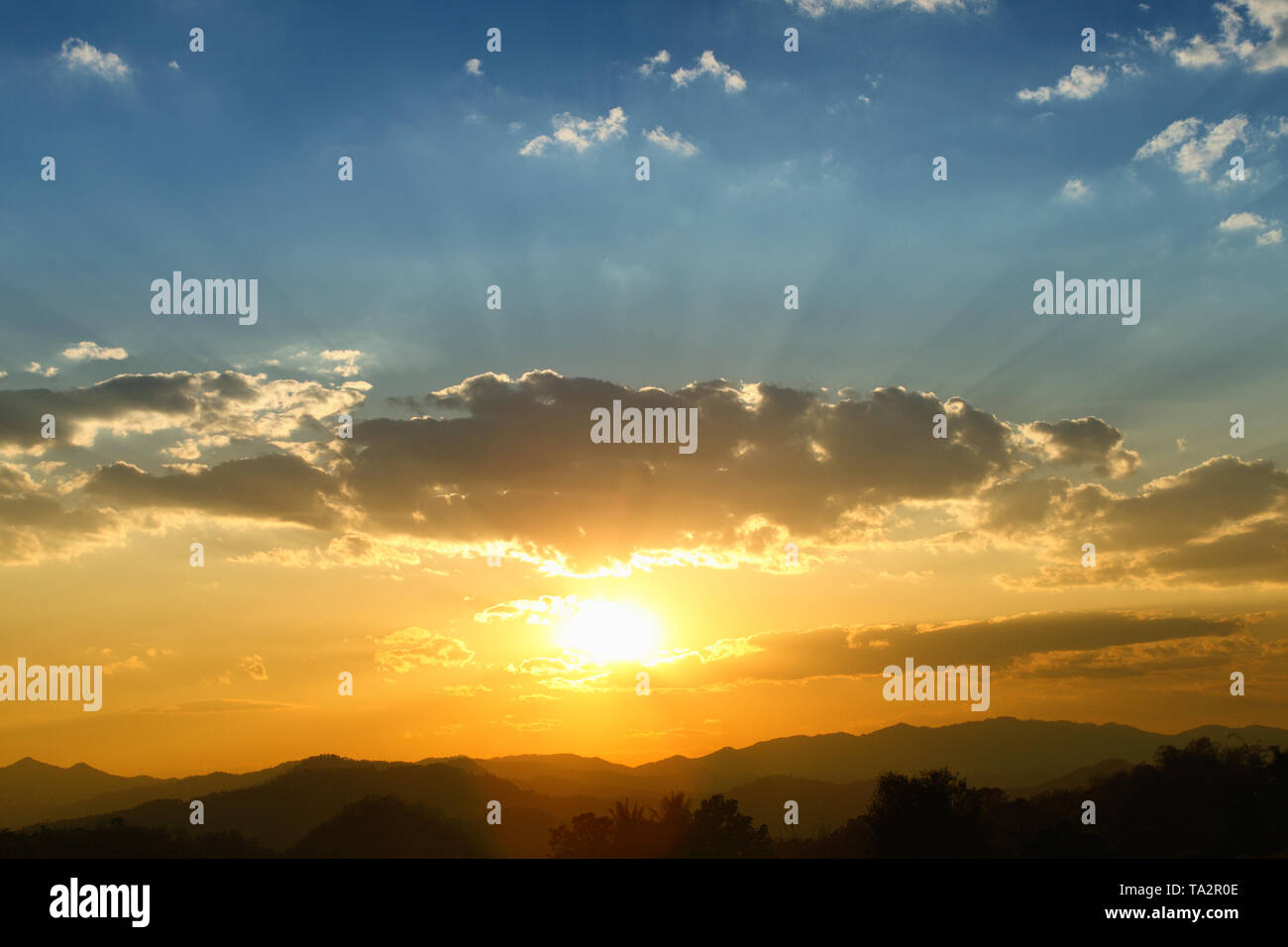 Himmel in Sunrise Stockfoto