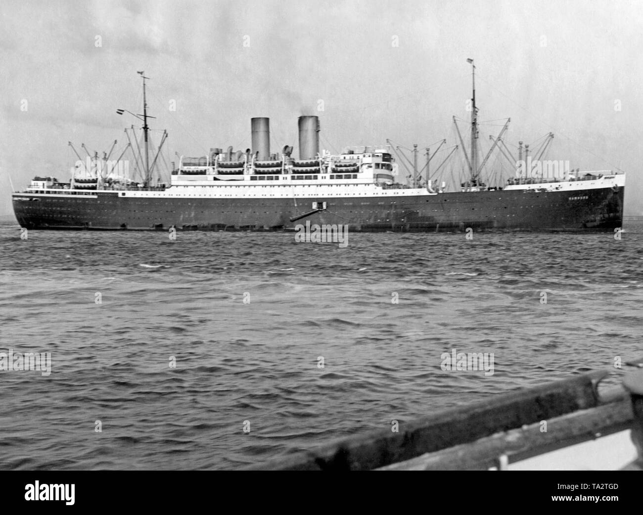 Die HAPAG Dampfer "Hamburg" im Hafen von New York City nach ihrer Jungfernfahrt erreicht. Stockfoto