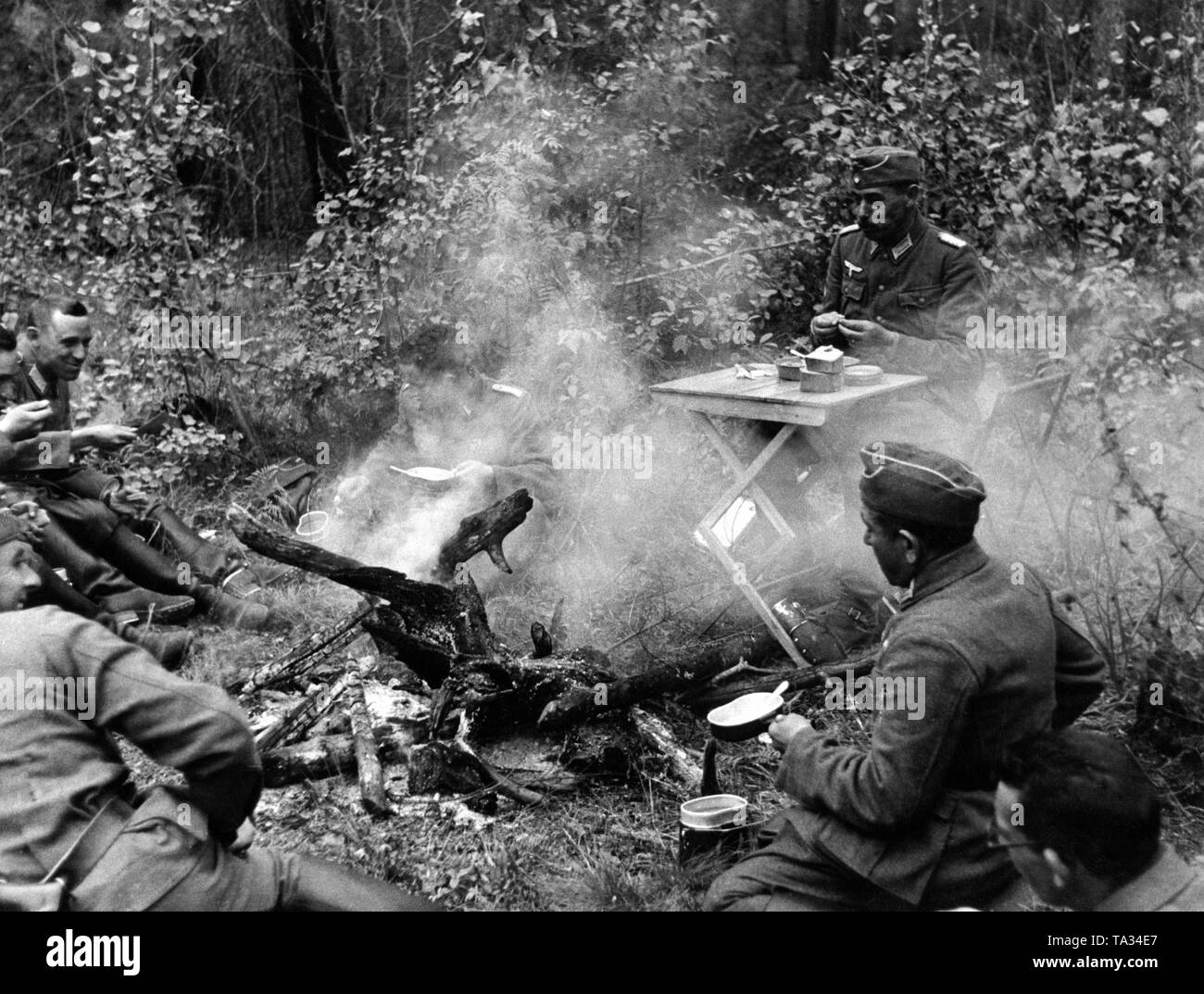 Deutsche offiziere, vermutlich untergeordnet Army Group Center im Zentrum von Russland ruht. Stockfoto