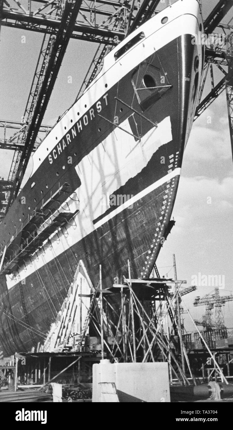 Der Bogen der Beifahrerseite steamship charnhorst' des Norddeutschen Lloyd kurz vor dem Start auf der Werft AG Weser in Bremen. Stockfoto