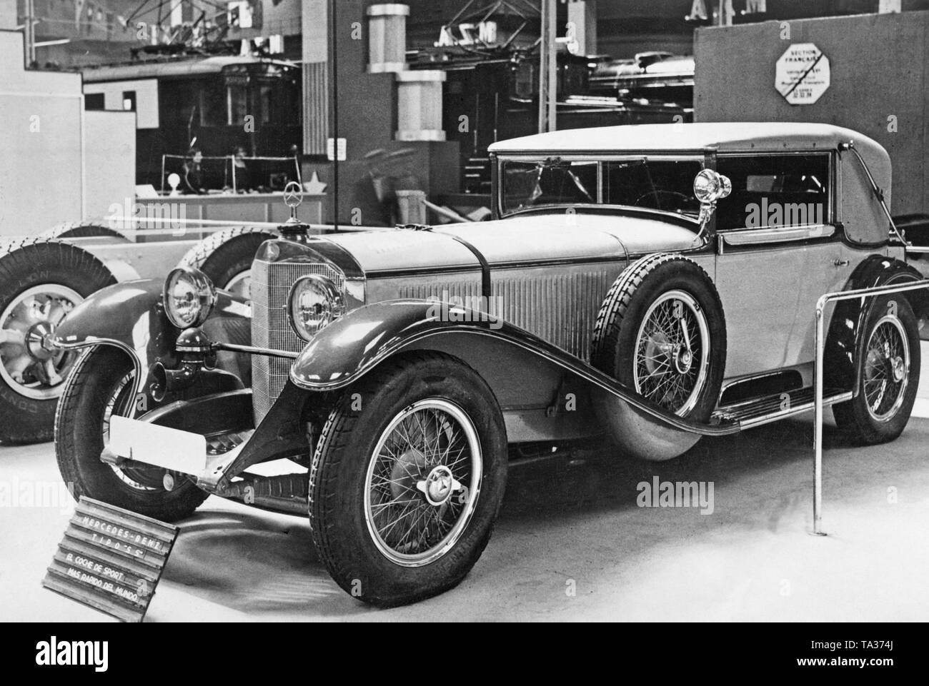 Mercedes SS-Kompressor Cabriolet (W06) auf der Weltausstellung in Barcelona 1929. Stockfoto