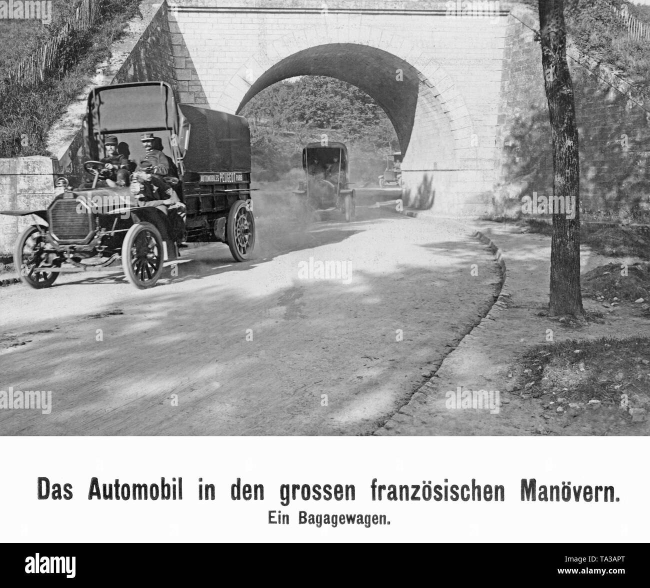 Ein Peugeot Fahrzeug von der Französischen Armee. Stockfoto