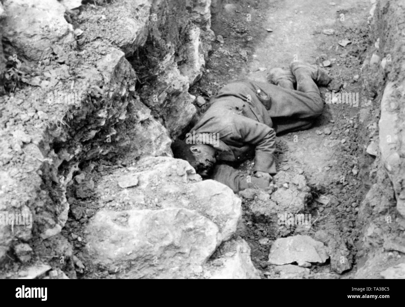 Ein toter Französischer Infanterist in der Lage bei Sedan. Foto: Reichelt Stockfoto