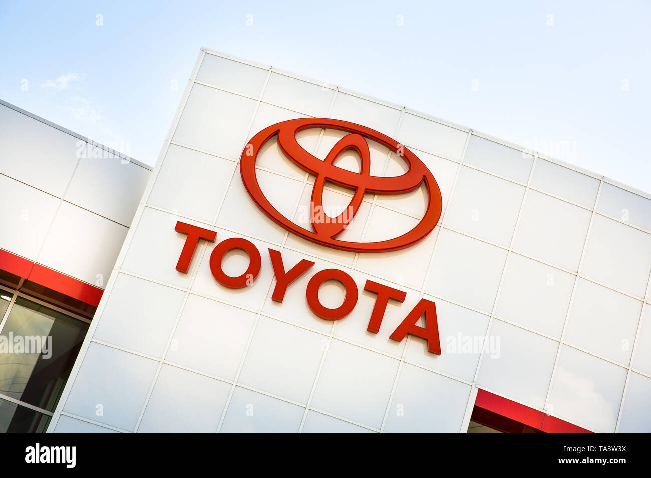 Milpitas, CA/USA - 26. März 2019: Die Toyota Motor Corporation der weltweit zweitgrößte Hersteller von Fahrzeugen unter 5 Marken Stockfoto