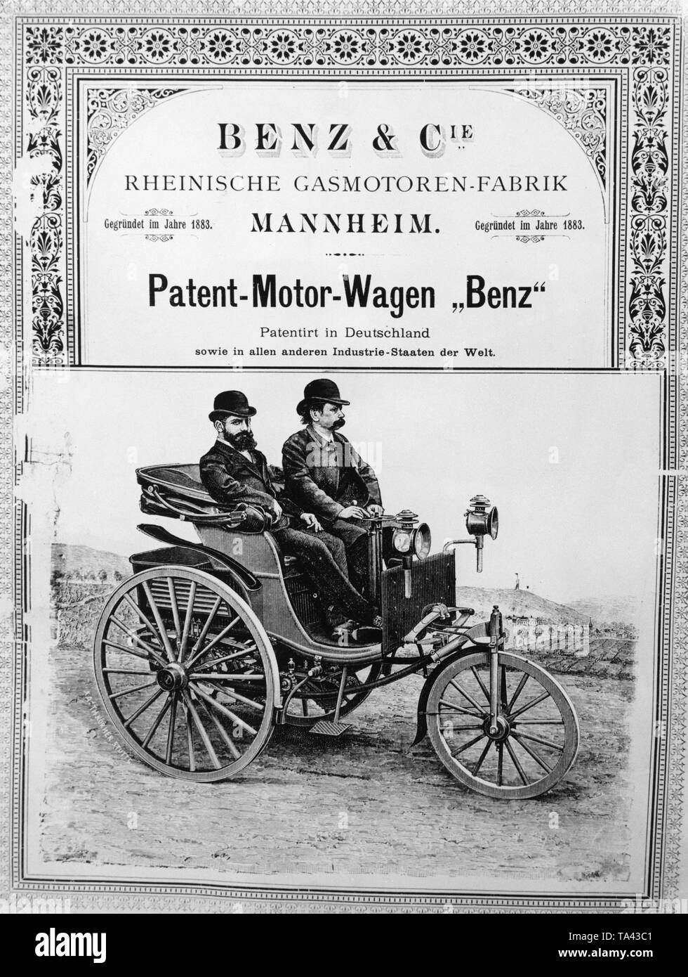 Werbung für den Benz Patent Motorwagen Nr. 3, das erste Fahrzeug, dass Benz zum Verkauf angeboten. Stockfoto