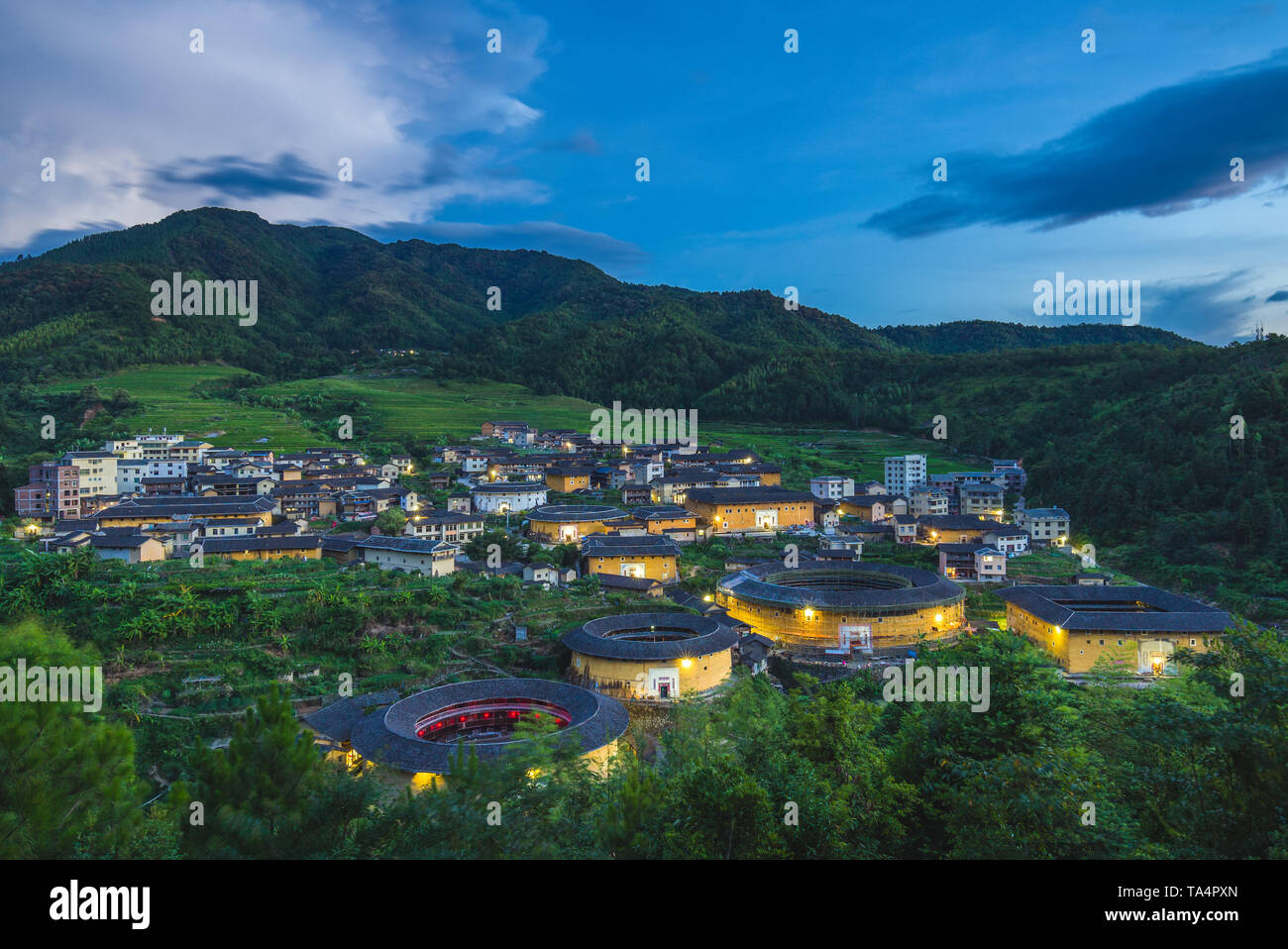 Luftaufnahme von Chuxi Tulou Cluster in Fujian, China Stockfoto