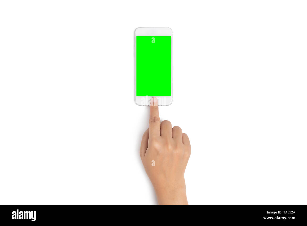 Frau Hand mit dem Finger berühren Sie auf dem Mobiltelefon die Taste mit den leeren Bildschirm Grün von oben sehen, auf weißem Hintergrund mit Freistellungspfad isoliert Stockfoto