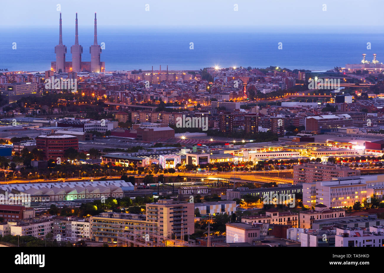 Luftaufnahme von Herbst Dämmerung in Barcelona, Spanien Stockfoto