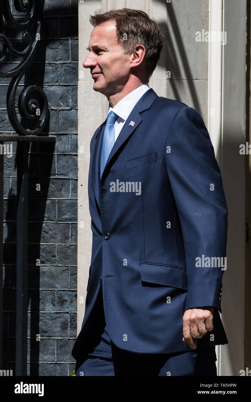 London, Großbritannien. 21. Mai, 2019. Jeremy Hunt MP, Minister für auswärtige Angelegenheiten und Commonwealth-Fragen, Blätter 10 Downing Street nach einem Kabinett Beratungen Stockfoto