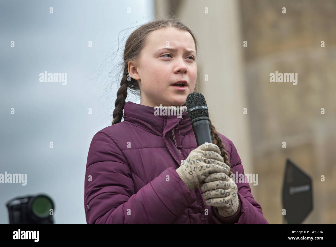29.03.2019, Berlin, Berlin, Deutschland - Die schwedische Klimaschutz Aktivistin Greta Thunberg spricht an der FridaysForFuture Demonstration an der Marke Stockfoto