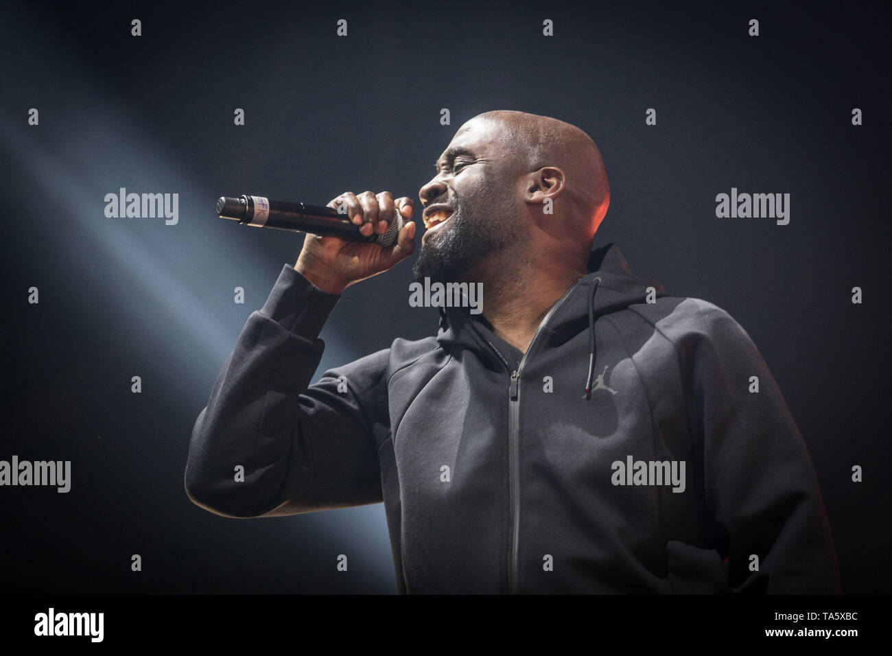 Dänemark, Kopenhagen - 21. Mai 2019. Der amerikanische Rap Gruppe De La Soul führt ein Live Konzert im Rahmen der Veranstaltung Götter von Rap im Royal Arena in Kopenhagen. Hier rapper Posdnuos gesehen wird live auf der Bühne. (Foto: Gonzales Foto - Thomas Rasmussen). Stockfoto