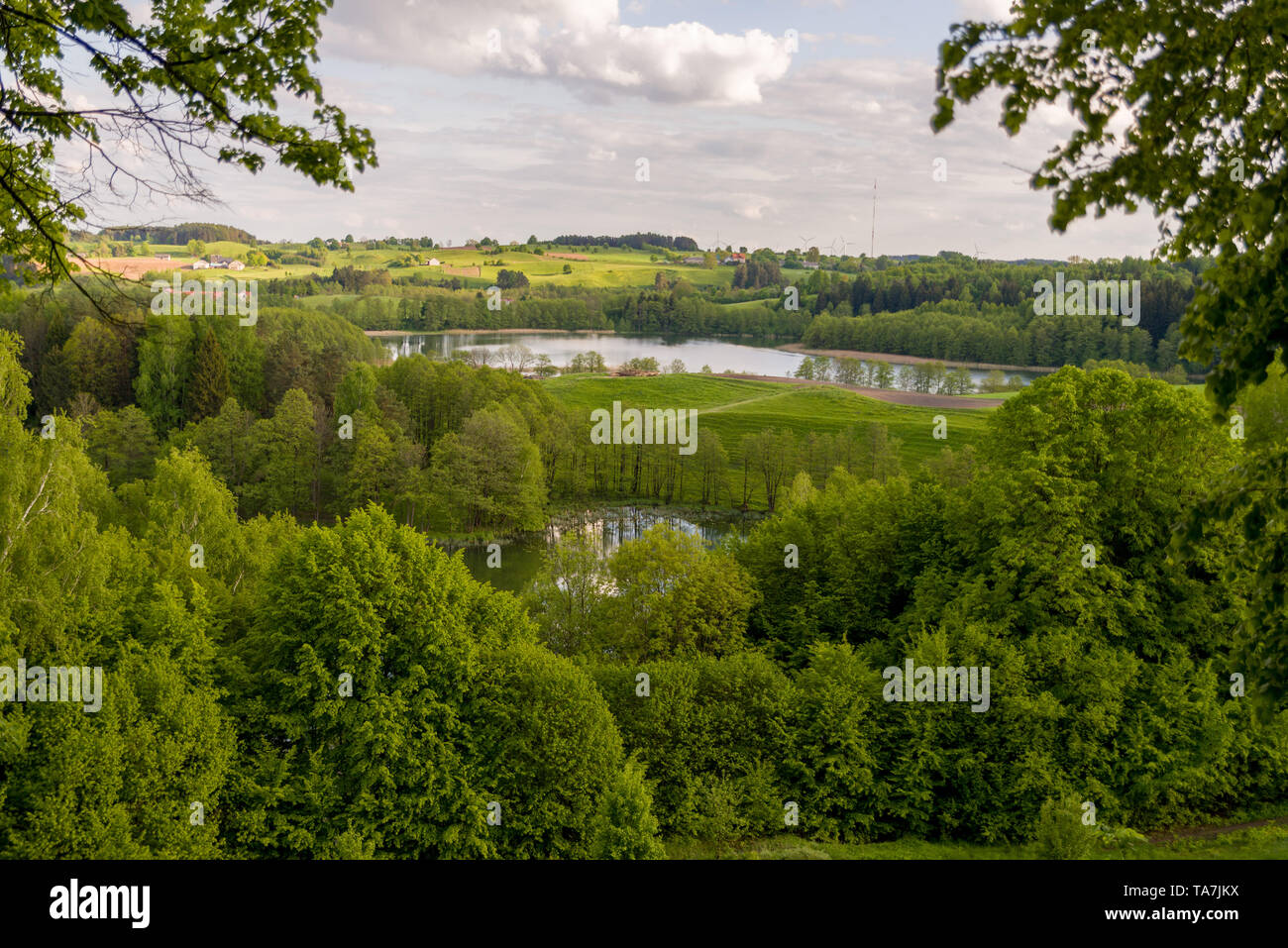 Landschaftspark Suwałki, mit Blick auf die Seen vom Schloss Berg Stockfoto