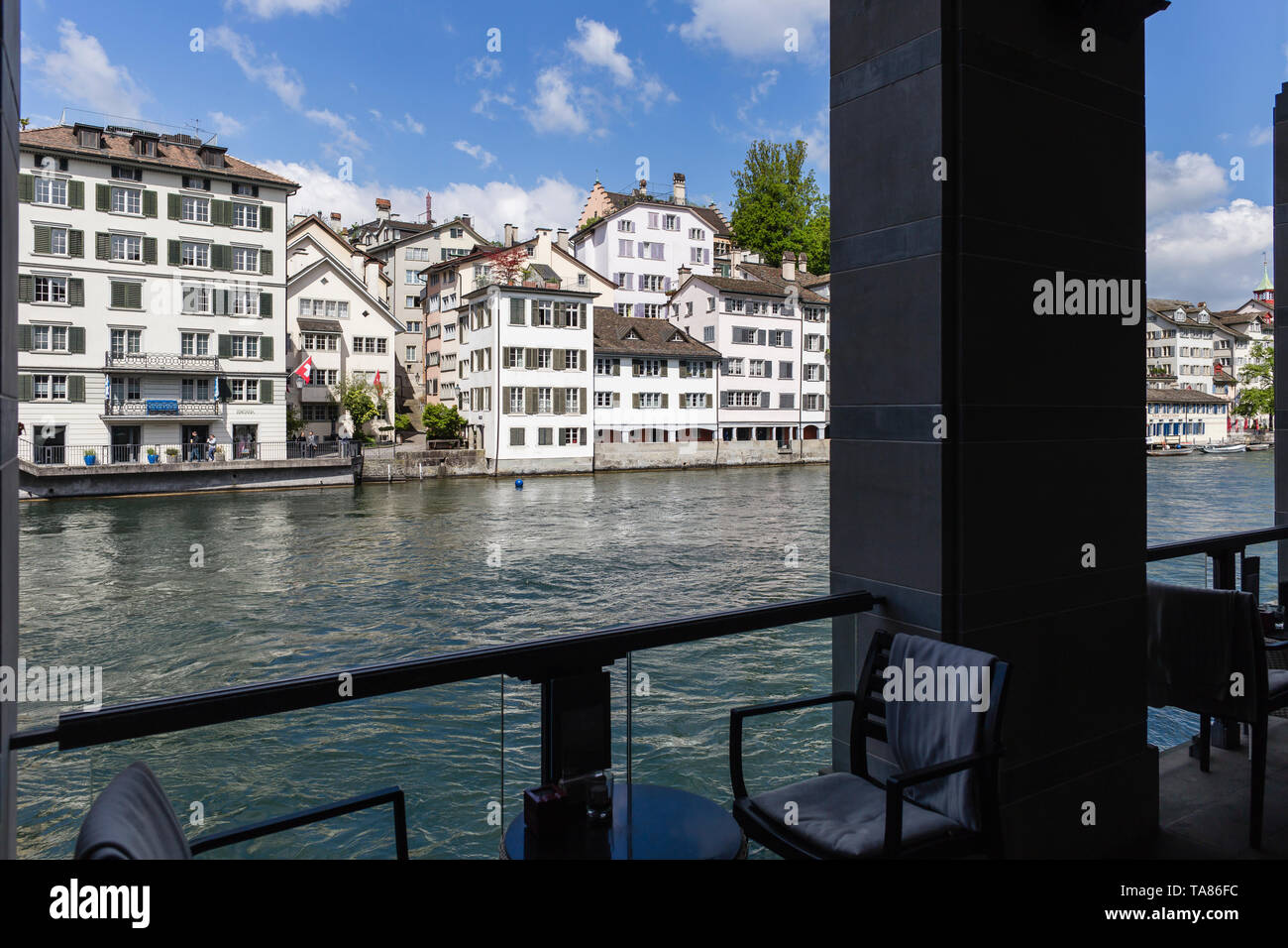 Limmat und Altstadt, Zürich, Schweiz Stockfoto