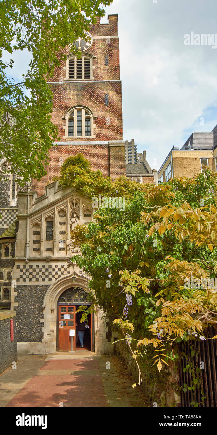 LONDON CITY OF LONDON die Klosterkirche St. Bartholomäus DIE GROSSE Stockfoto