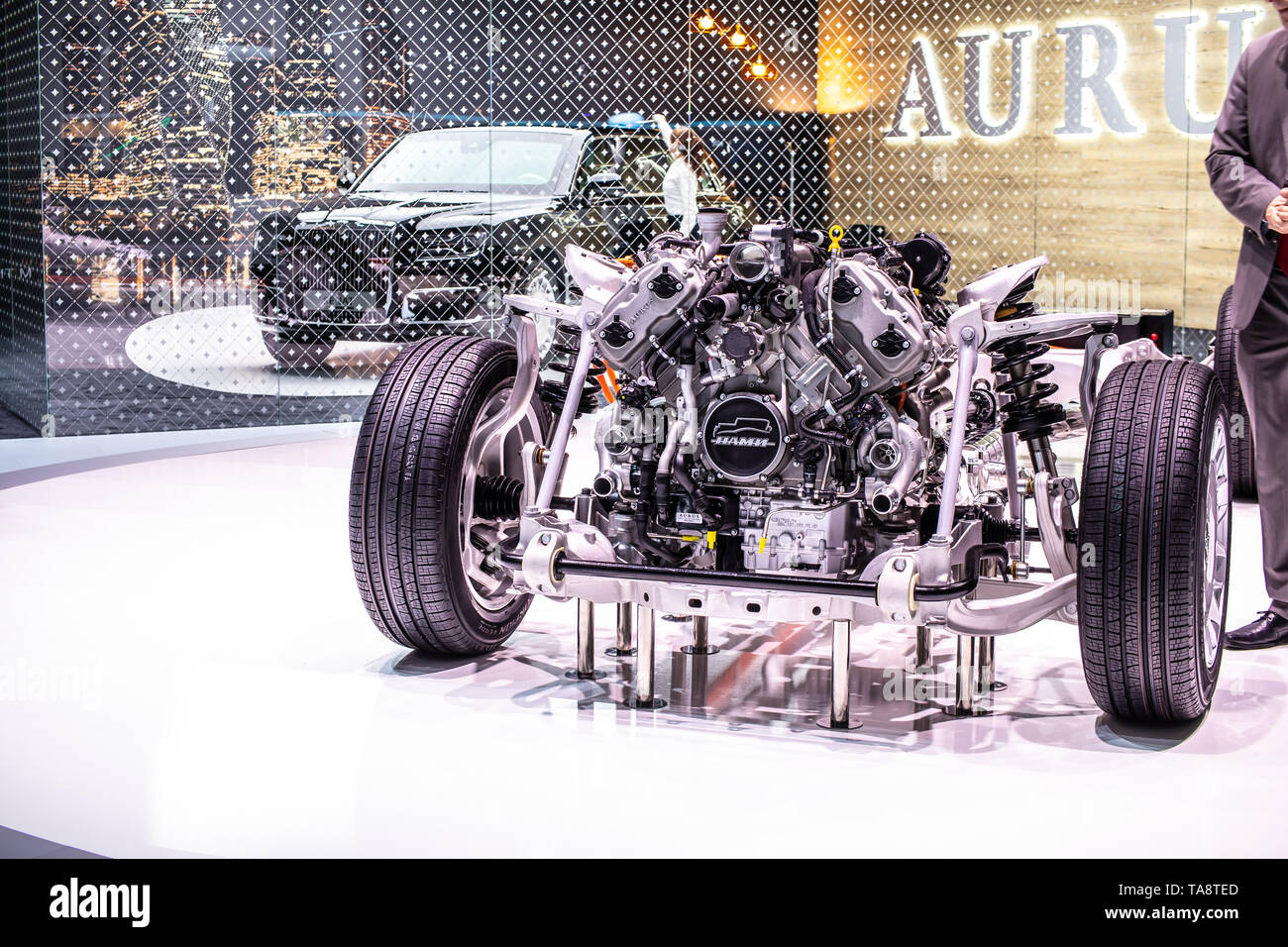 Genf Schweiz 06 Marz 19 Querschnitt Des Aurus Senat Auto Am Genfer Autosalon Luxus Gepanzerte Limousine Durch Nami Entwickelt Stockfotografie Alamy