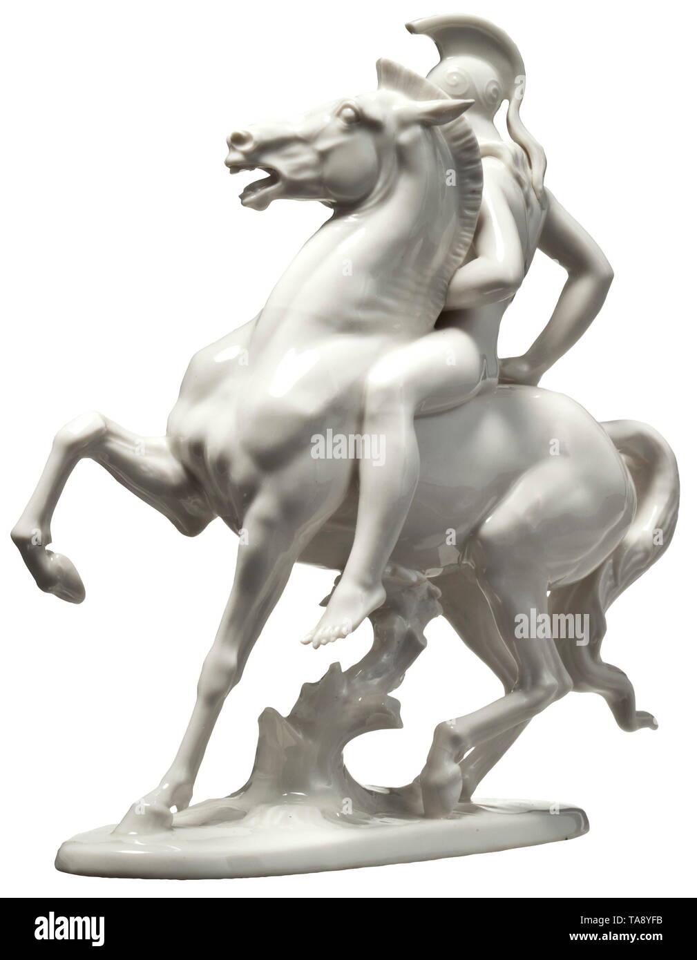 Ein Amazon warrior Allacher Porzellanmanufaktur. Weiß glasiertem Porzellan  Figur eines Amazon auf dem Pferd. Die Basis mit der Signatur des Künstlers'  T. "Kärner, Maker's Mark und Modell Nr. "82" an der Basis.