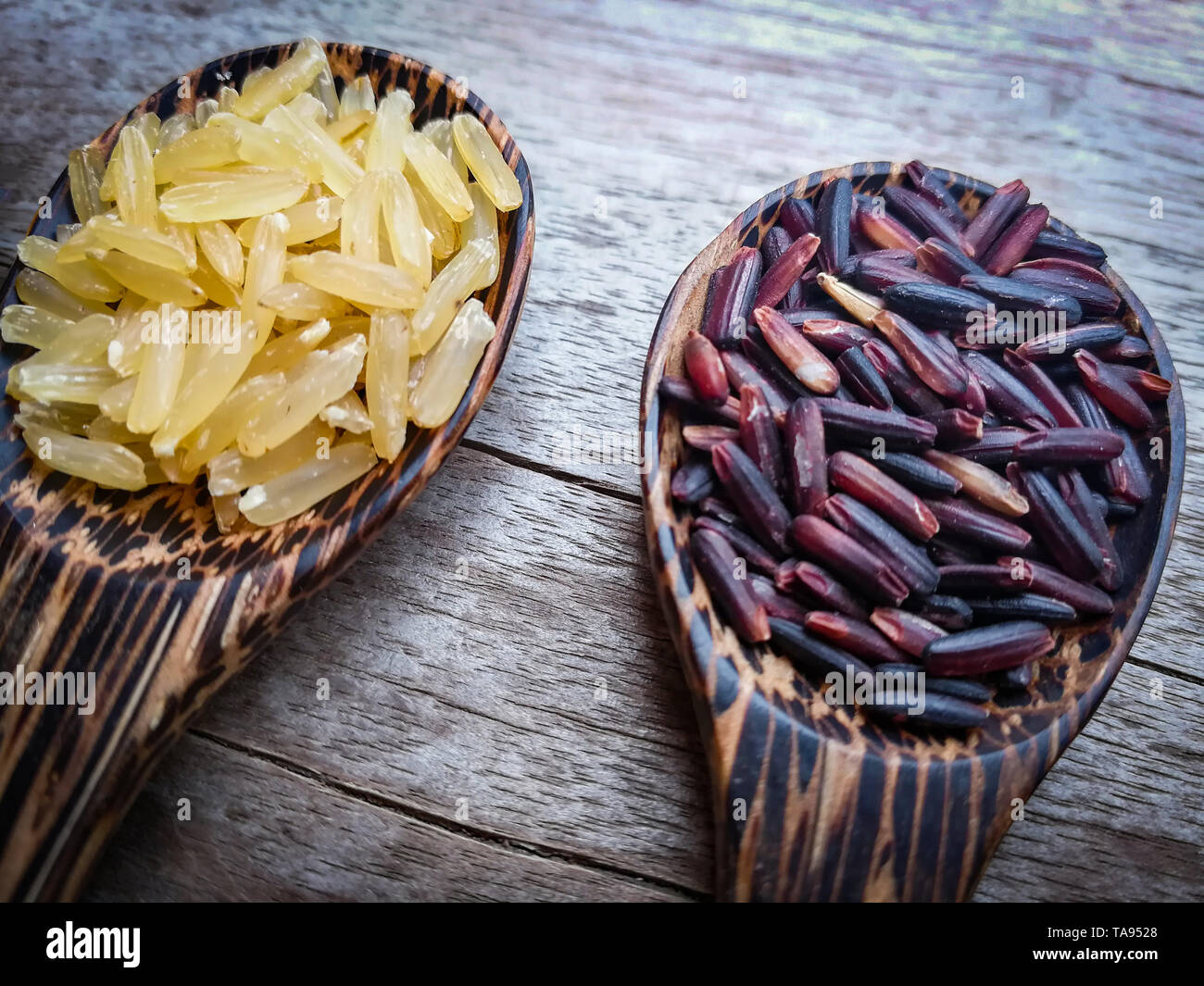 CYSFETENA Reislöffel Aus Naturholz - Antihaft Löffel Mit Aufhängeloch