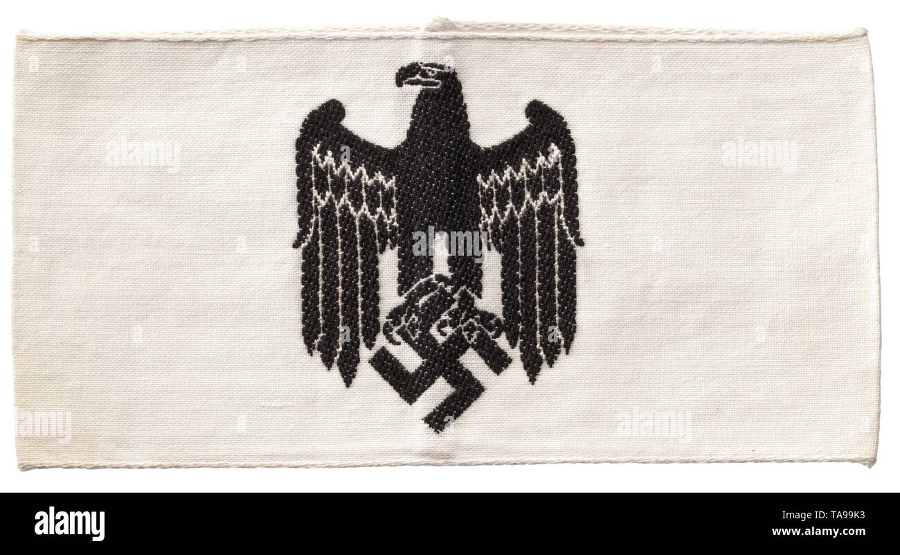 Ein Armband für die Wehrersatzdienststellen (Tr. Zivildienst Büros) Weiß mit eingewebtem, schwarzem, nach links blickendem Heeresadler. Diente zur Kennzeichnung des nicht uniformierten Personals der Wehrersatzdienststellen, überwiegend Angestellte, sterben sterben Clemens bin on the left side Oberarm zur Zivilkleidung trugen. historischen, historische, 20. Jahrhundert, Editorial-Use - Nur Stockfoto