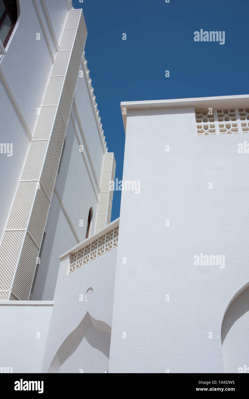 Oman, Hauptstadt von Muscat. Äußere des Bait Al Subair Museum, typisch arabischen Architektur. Stockfoto