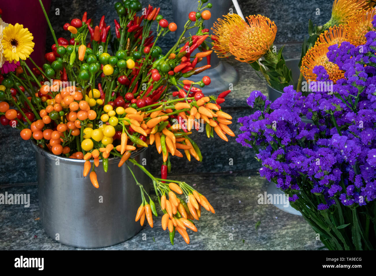 Blumen für den Verkauf in der Innenstadt von Wien, Österreich Stockfoto