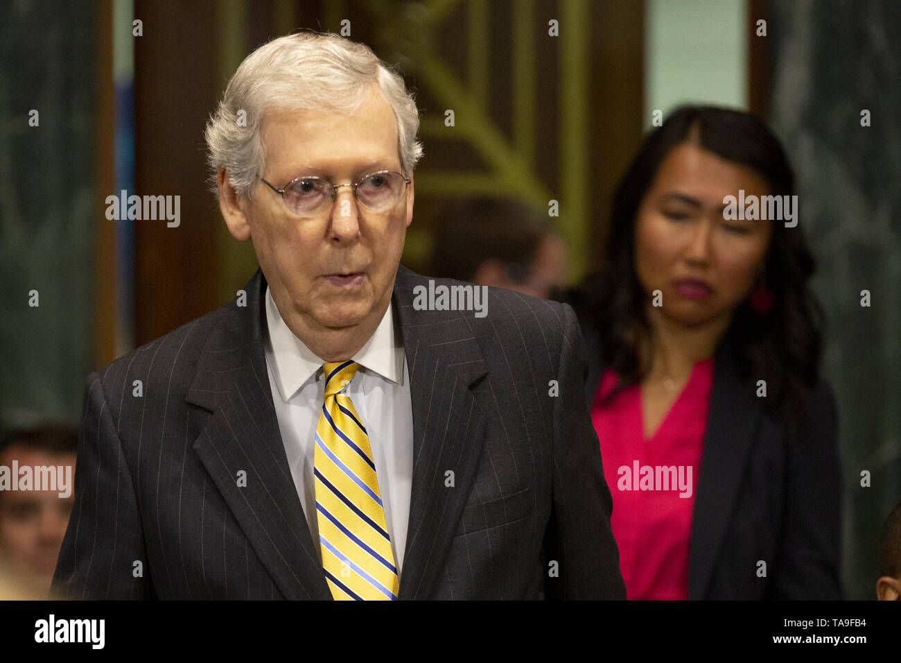 Washington, District of Columbia, USA. 22. Mai, 2019. United States Mehrheitsführer im Senat, Mitch McConnell (Republikaner für Kentucky) Auf der Anhörung von Daniel Bress ein US-Richter werden für den 9. Circuit, sowie die Ernennung von mehreren Bezirk Richter auf dem Capitol Hill in Washington, DC, USA am 22. Mai 2019. Credit: Stefani Reynolds/CNP/ZUMA Draht/Alamy leben Nachrichten Stockfoto