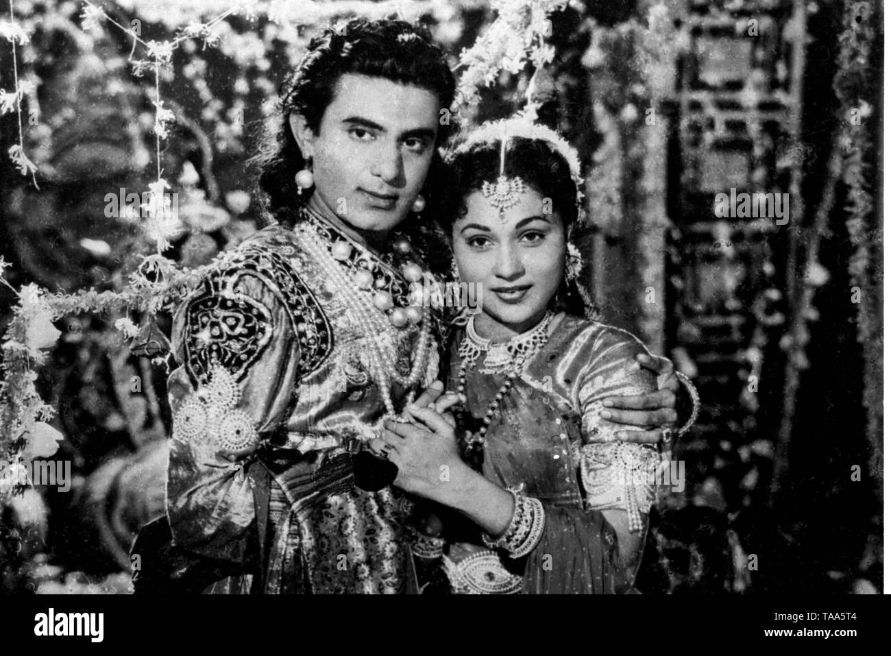 Indische Bollywood Film Schauspieler Schauspielerin Manhar Desai und Nirupa Roy, Indien, Asien, 1953 Stockfoto