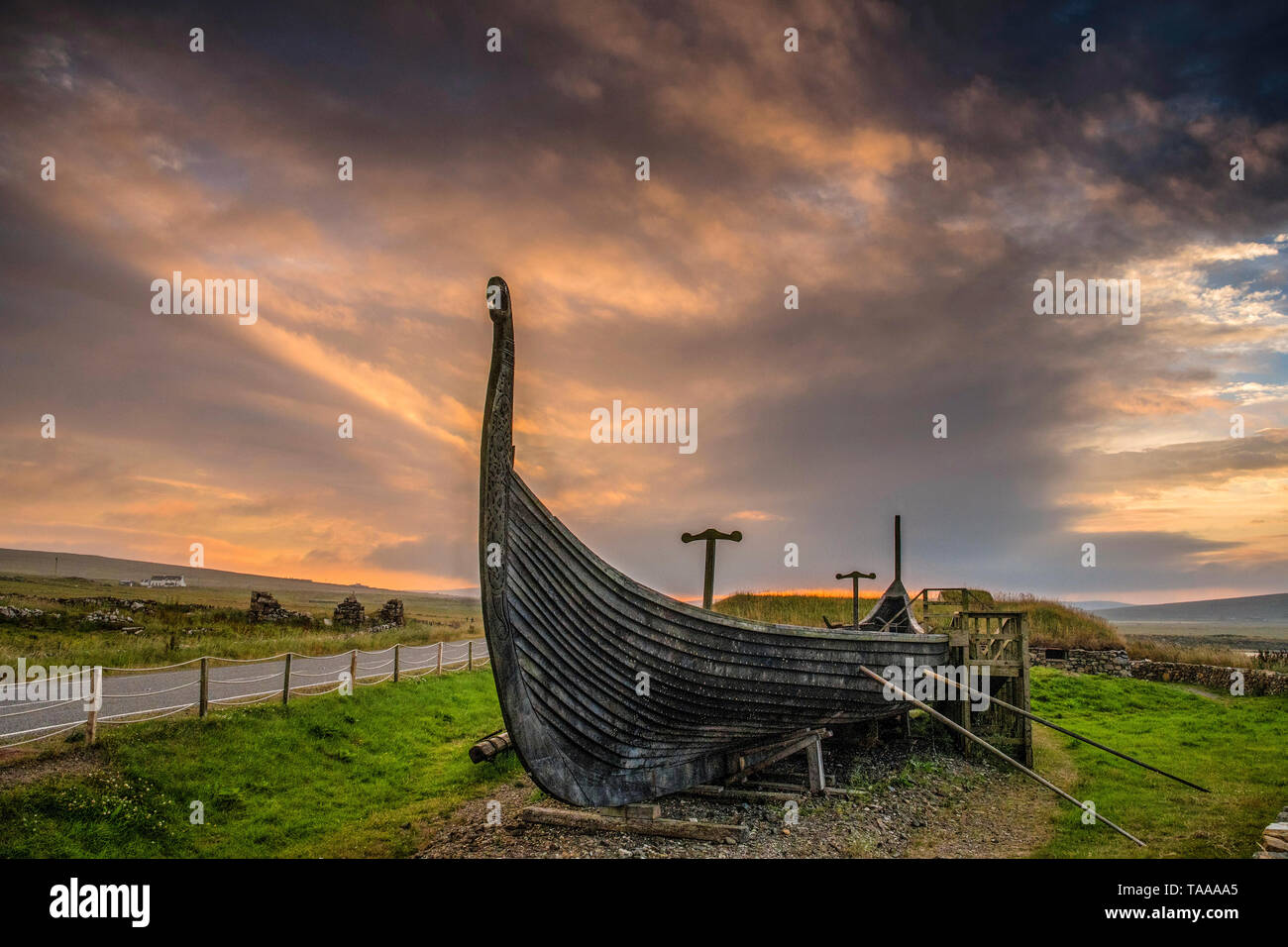 Reproduktion Viking longboat an Haroldswick, Unst, Shetland Stockfoto