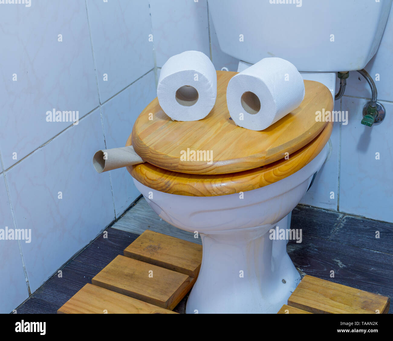 Monster In Der Toilette Stockfotos und -bilder Kaufen - Alamy