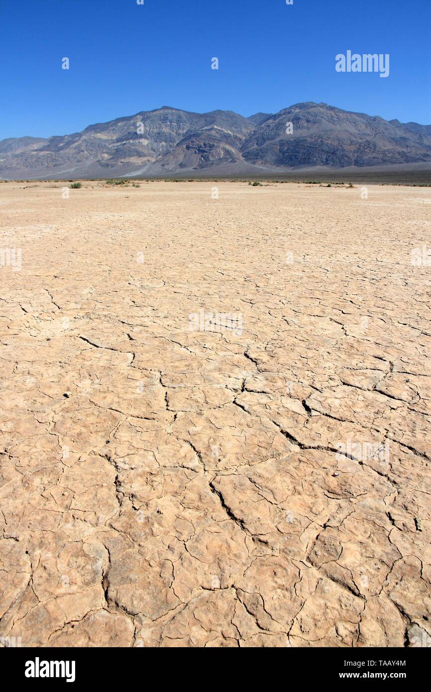 Mojave Wüste in Kalifornien, USA. Malerischer Blick auf Panamint Valley im Death Valley National Park. Stockfoto