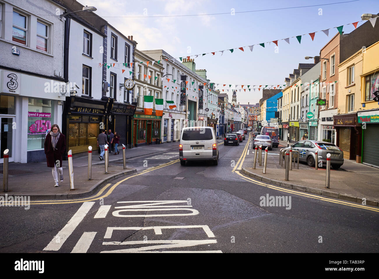 Blick auf die Hauptstraße von Sligo, Irland Stockfoto