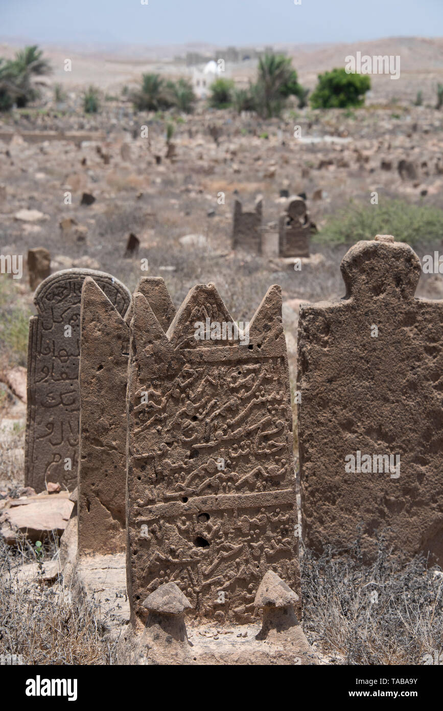 Oman und Dhofar region, Hauptstadt von Salalah. Alten Friedhof neben Bin Ali Grab. Stockfoto