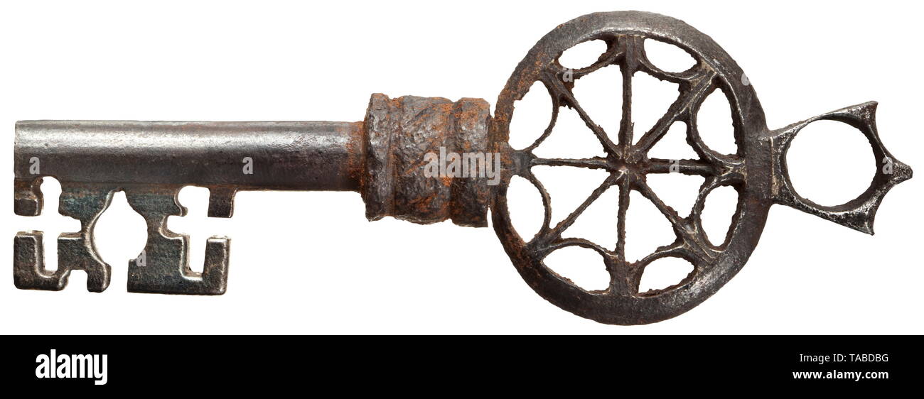 Eine nach Süden Deutsch/Italienisch schmiedeeisernen Gotischen Cage, ca. 1500 Schwere Rahmenkonstruktion, die gesimse mit perforieren Bügeleisen ranke Ornamentik (zwei SCHMUCKLOSE sind), drei Seiten Metall - gegrillt, im Gegenteil, Unterseite und Oberseite verkleidet, ball Füße an der Unterseite, die obere Seite mit einem massiven Gewinde über heart-shaped Distanzstücke, aufwändig verzierte gotische Schloss mit einem reich Perforieren venezianischen Schlüssel. Abmessungen 73 x 53 x 53 cm. Schwere Ausführung für eine Wand Spalte. Beeindruckende gotische Verarbeitung. historischen, geschichtlichen, Kunsthandwerk, Handwerk, Handwerk, Objekt, obj, Additional-Rights - Clearance-Info - Not-Available Stockfoto