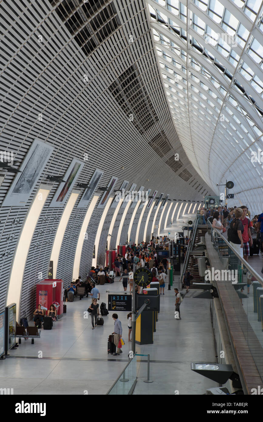 Gare Avignon TGV-Bahnhof/Bahnhof Stockfoto