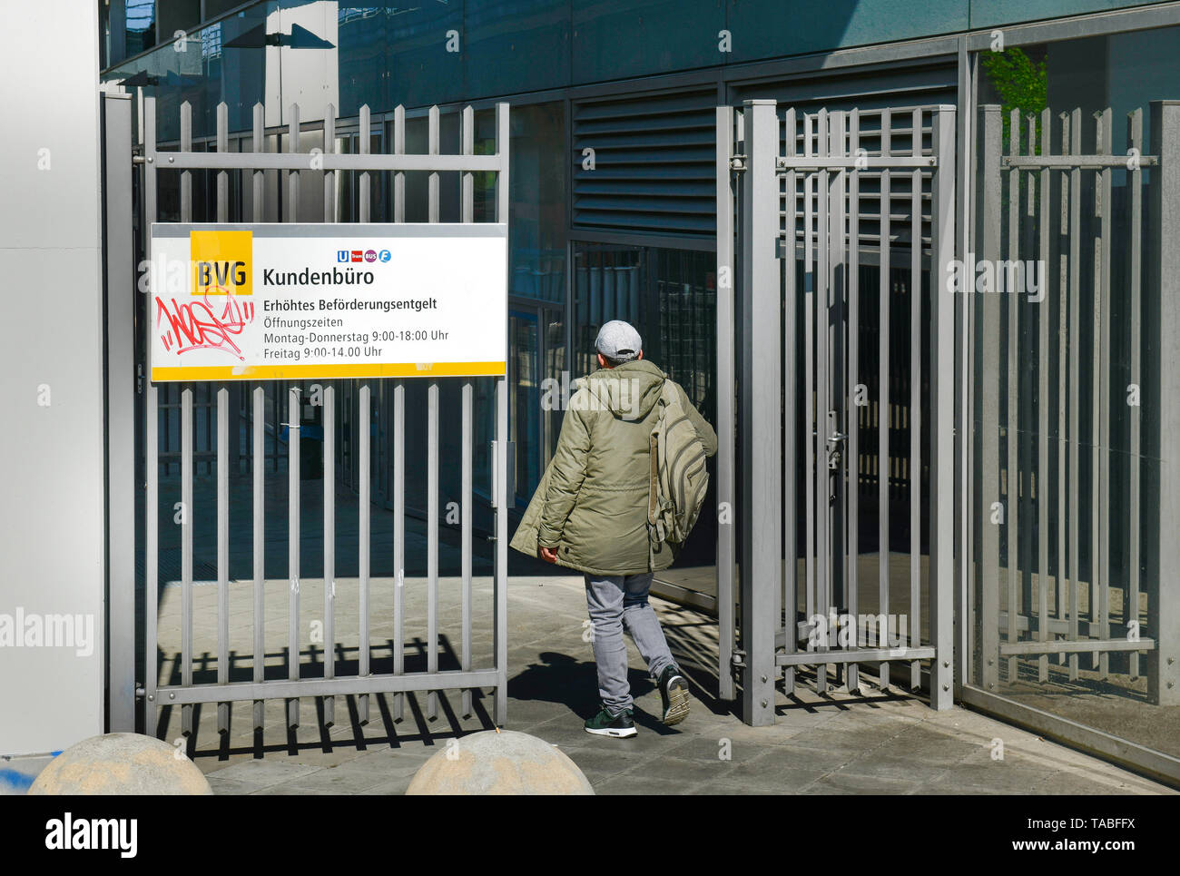 Kunden Office erhöhte Beförderungsentgeld, schwarz Treiber, BVG-Zentrale, Holzmarktstrasse, Mitte, Berlin, Deutschland, Kundenbüro Erhöhtes Beförderung Stockfoto