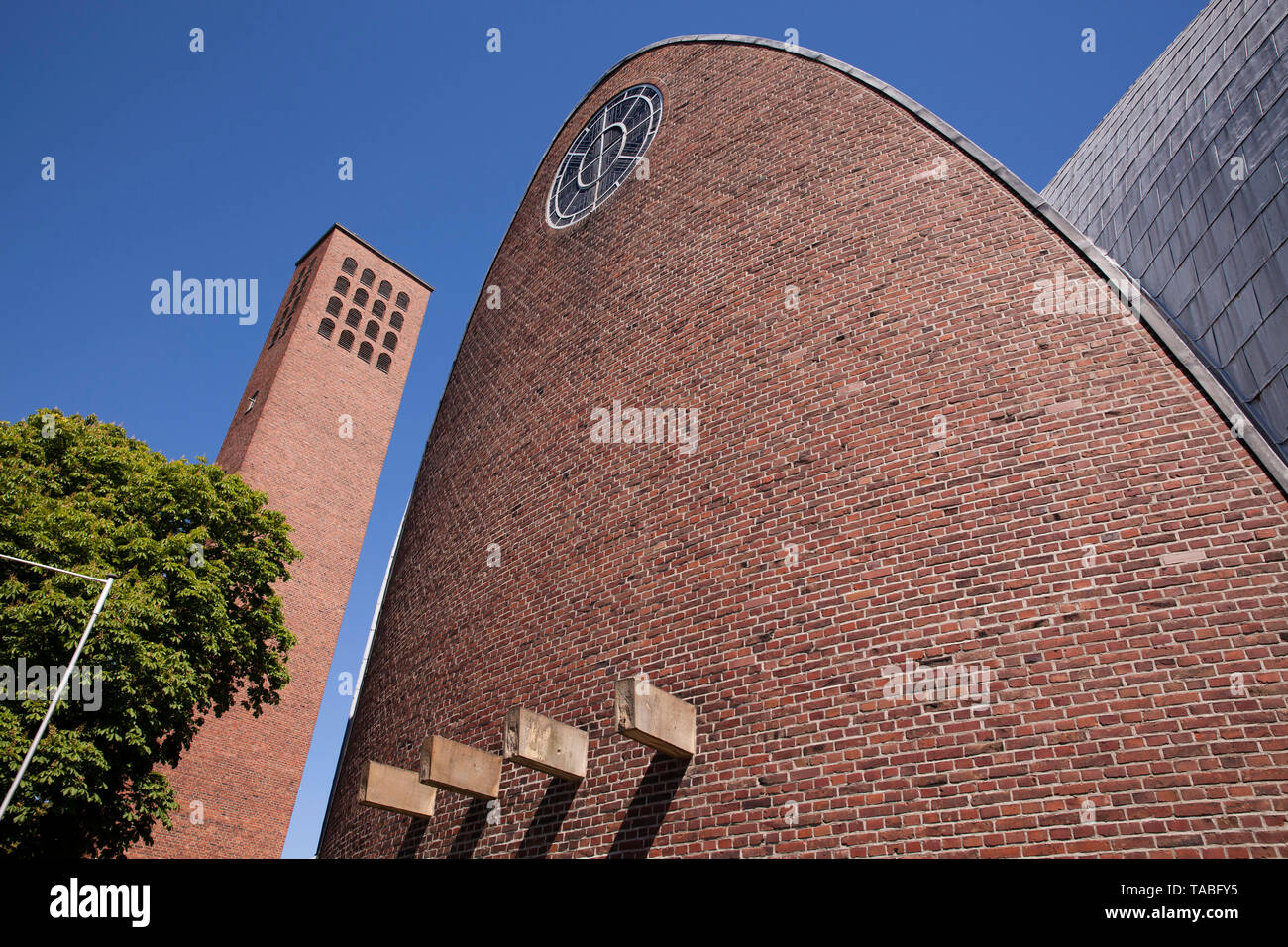 St. Engelbert Kirche im Stadtteil Riehl, Architekten Dominikus Böhm, Köln, Deutschland. St. Engelbert Kirche in Koeln-Riehl, Architekt Dominikus Boe Stockfoto