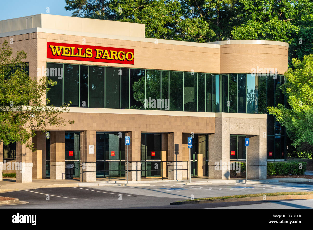 Die Wells Fargo Bank Filiale in Duluth (Atlanta), Georgia. (USA) Stockfoto