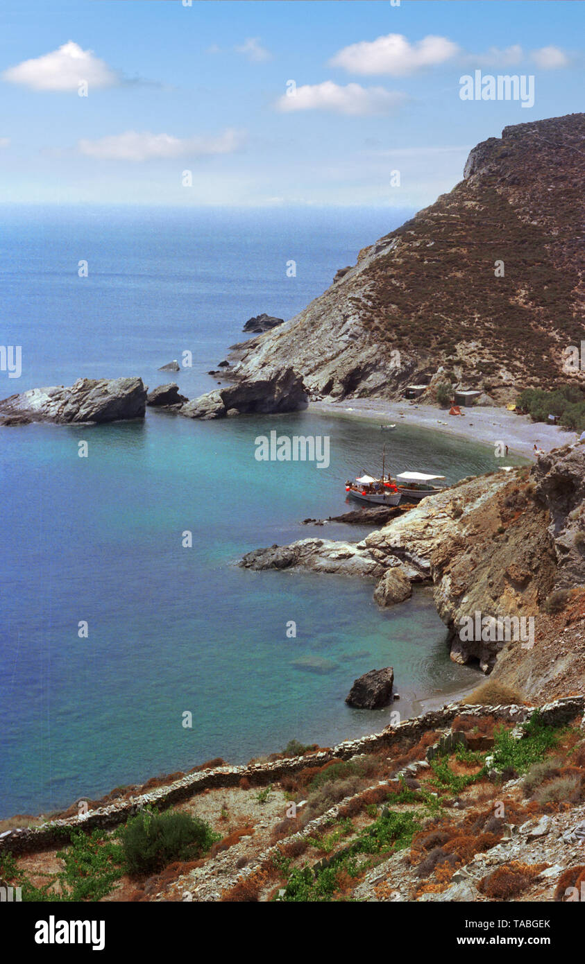 Ayios Nikolaos Beach in der Nähe von Agkali, Folegandros, Griechenland Stockfoto