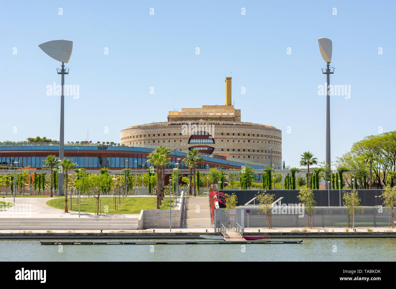 Rundschreiben Regierung Bürogebäude, Junta de Andalucía, Sevilla, Region Andalusien, Spanien Stockfoto