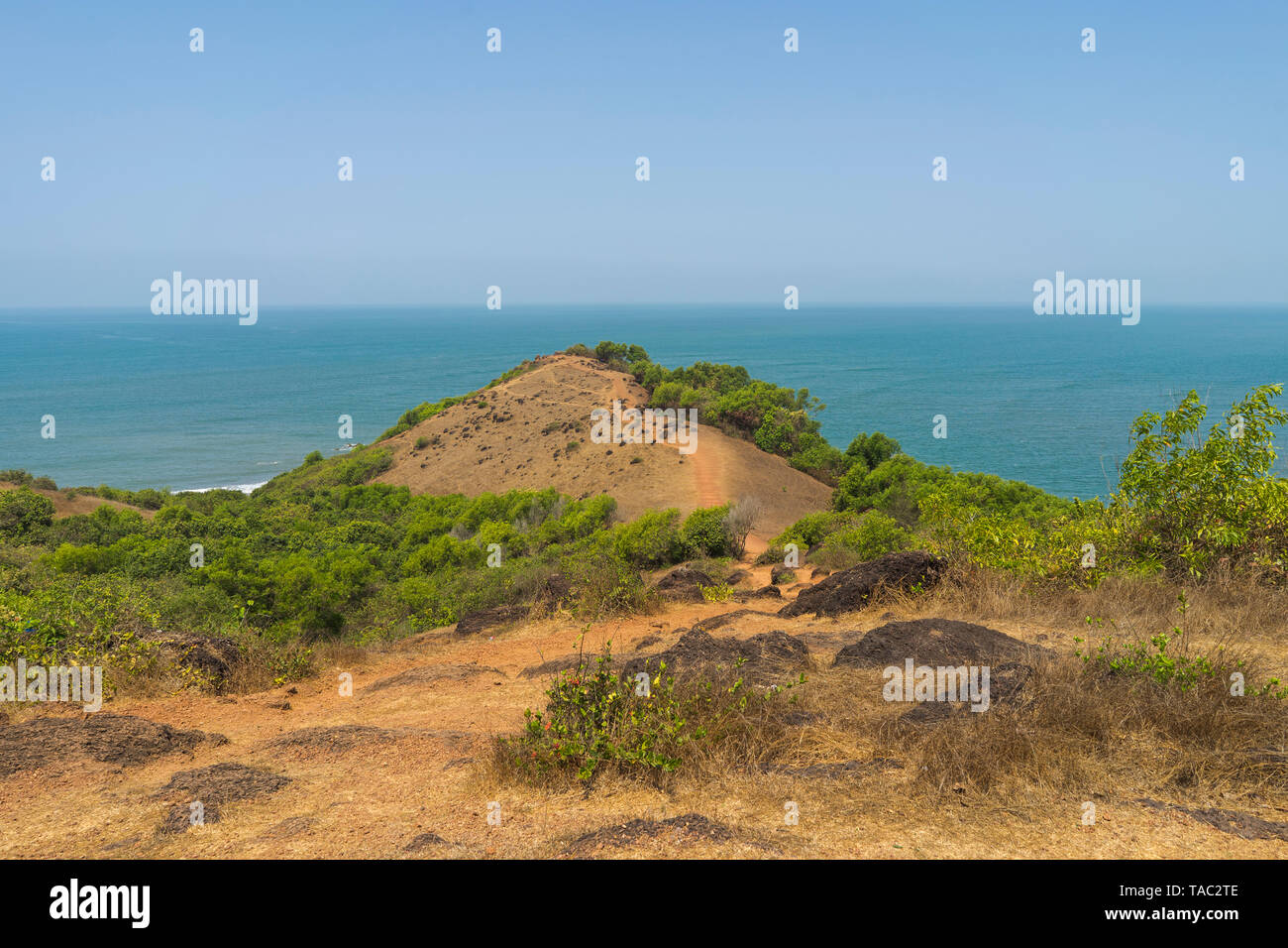 Anjuna, Goa/Indien - 04 03 2019, schöne Anjuna Beach im Norden von Goa, Indien. Beliebte strand ferien Destination in Goa. Stockfoto